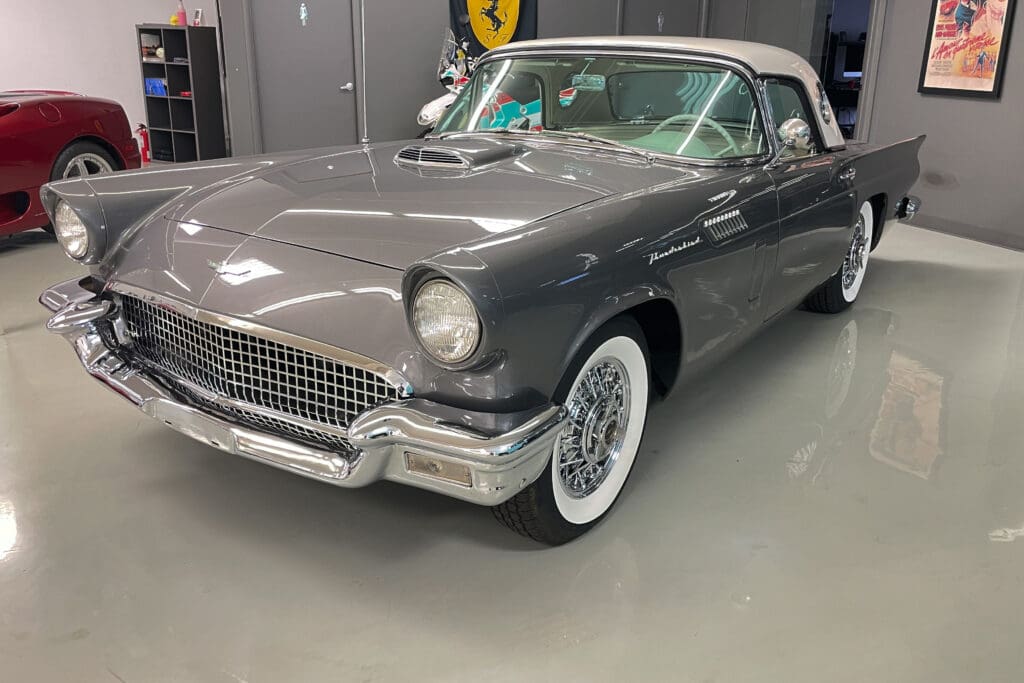 1957 FORD THUNDERBIRD D-CODE