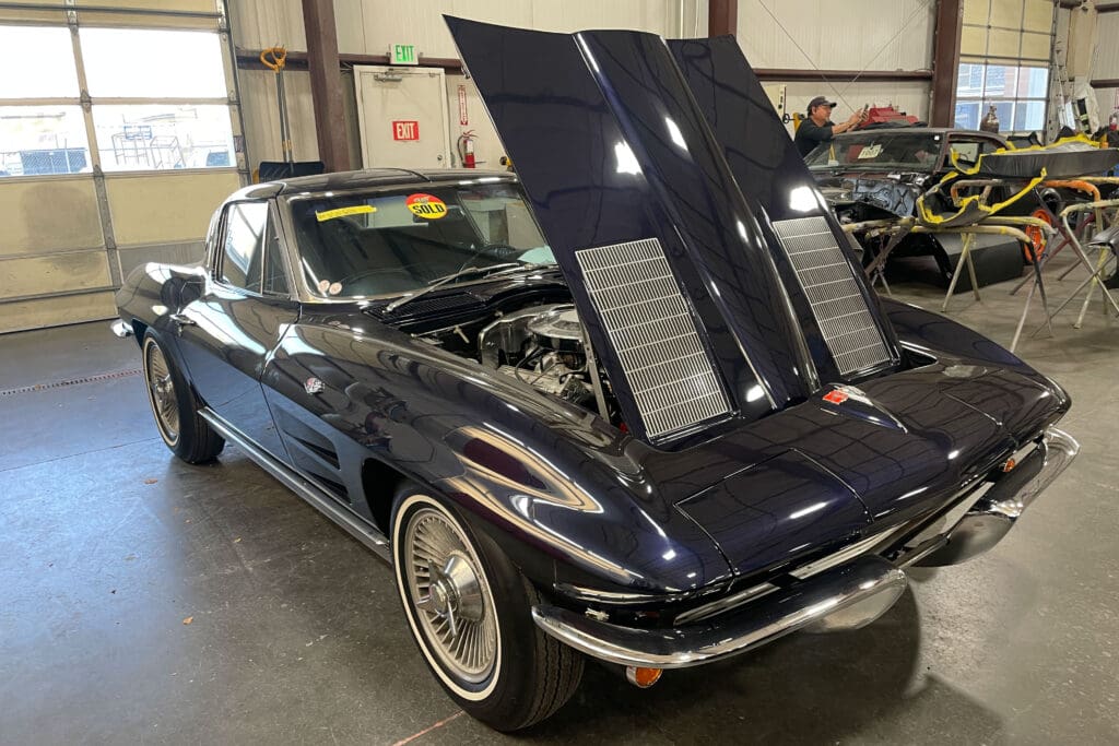 1963 CHEVROLET CORVETTE SPLIT WINDOW