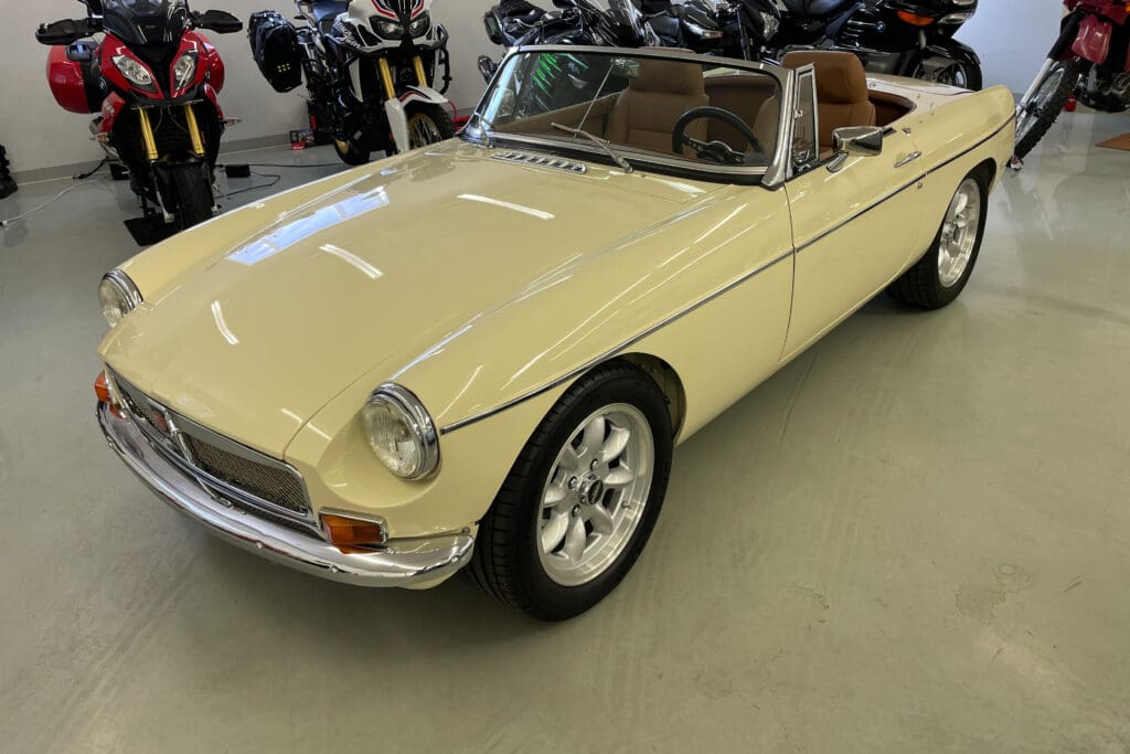 1965 MG MGB