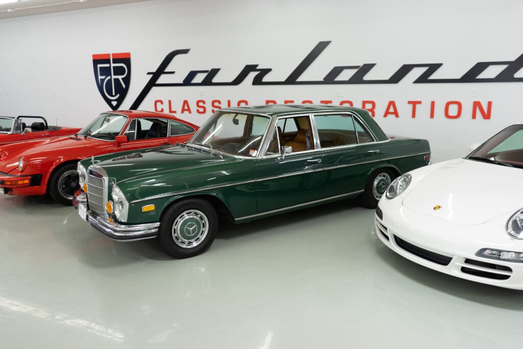 1971 MERCEDES-BENZ 300SEL 6.3