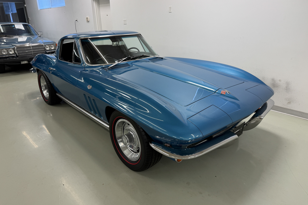1965 Chevrolet Corvette 327 4-Speed Coupe